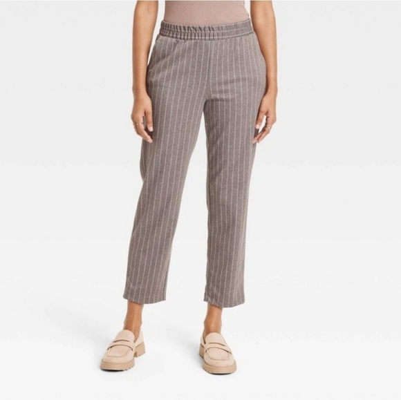NWT! A New Day High-Rise Regular Fit Tapered Ankle Knit Pants 17-21” - Picture 2 of 4
